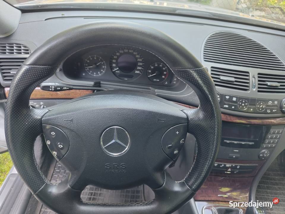 Mercedes w211 Sedan / Limuzyna