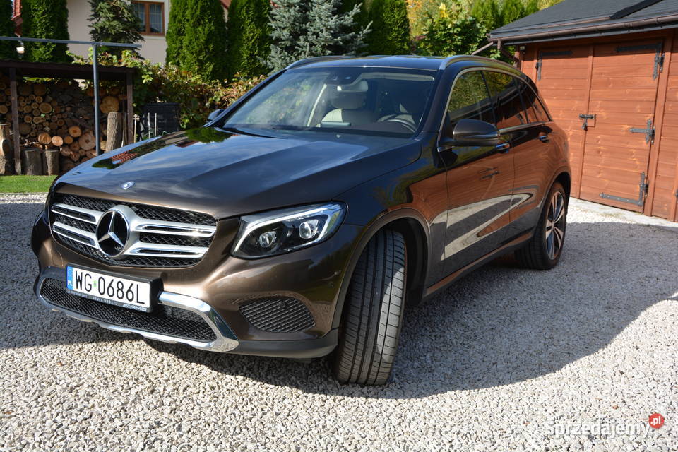 MERCEDES-BENZ GLC 250 4MATIC 2016 2.0 benzyna