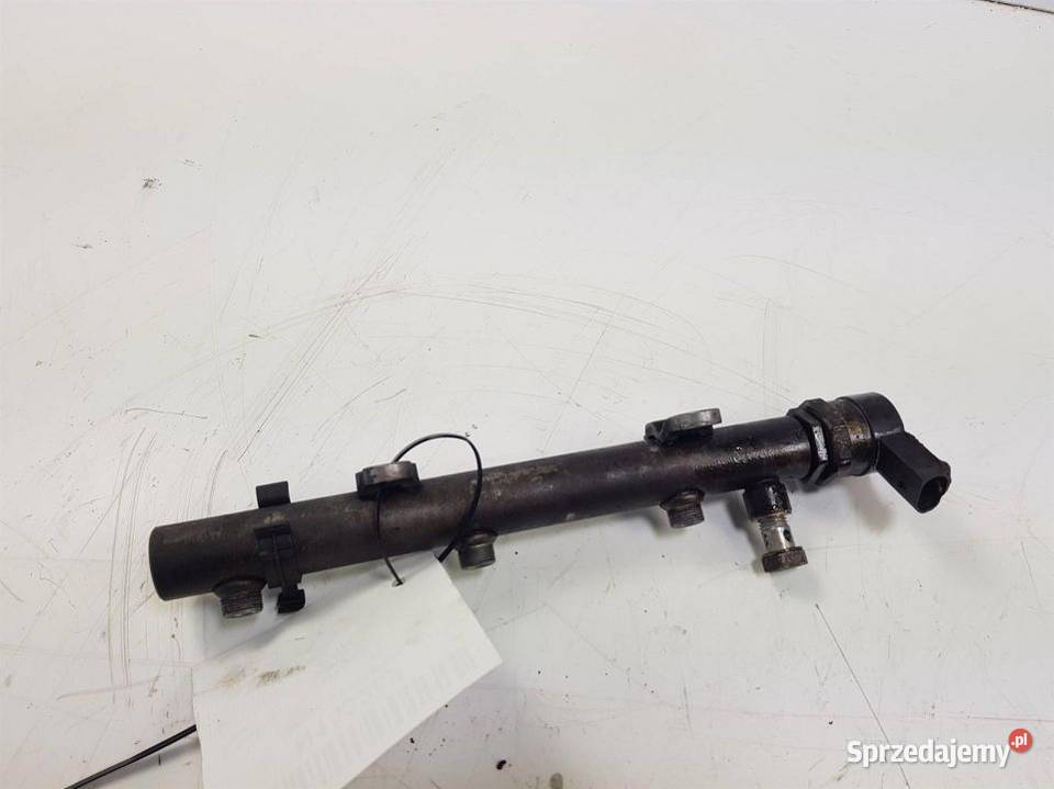 LISTWA WTRYSKOWA AUDI A8 D3 LIFT 057130764F Lipno sprzedam