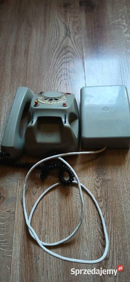 Stary telefon stacjonarny z PRL u małopolskie