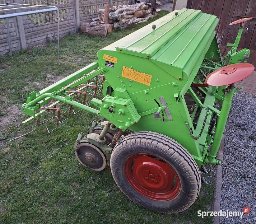 Siewnik Hassia Dwutalerzowy 25m Talerzowy Drobny