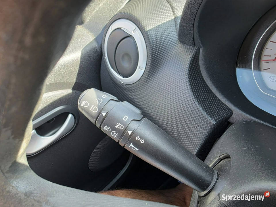 Dacia Sandero 16 Benzyna 87 Klimatyzacja Isofix nieuszkodzony sprzedam