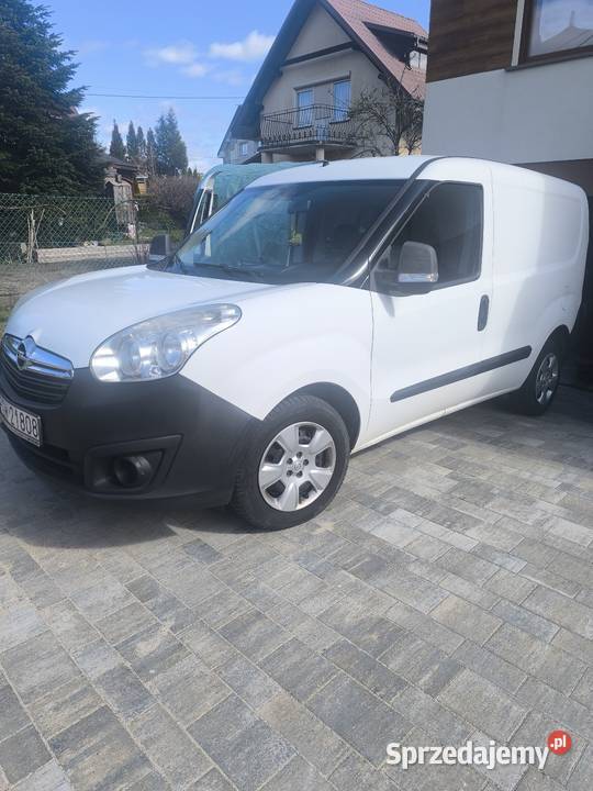 Opel Combo blaszak 2012 doinwestowany Dębno