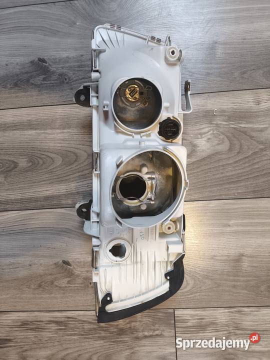 LAMPA REFLEKTOR AUDI 8090 ZESPOLONAZESPOLAK Trzeciewiec sprzedam