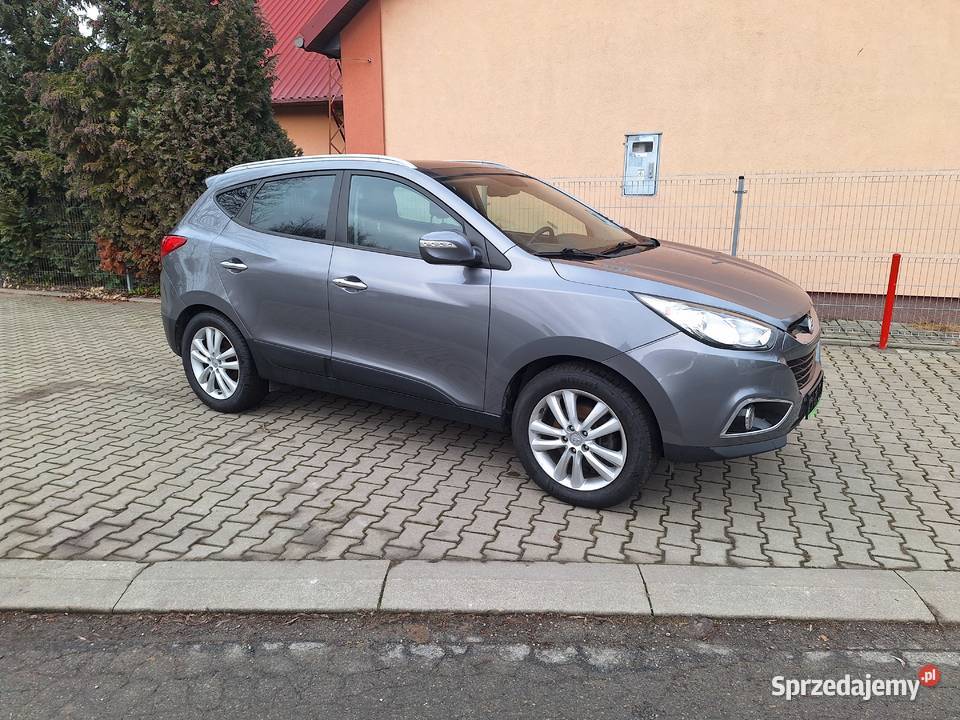 SPROWADZONYSKÓRAKLIMATRONIKNAVIGAJAKAMERA światła LED Zamość