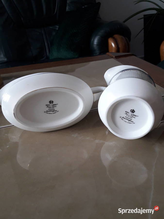 Porcelana Royal Albert sosjerka plus mlecznik Janów Lubelski
