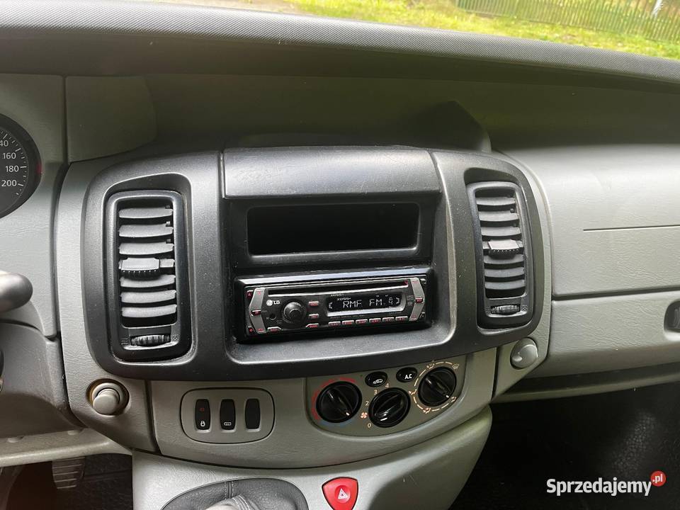 Nissan primastar 19 klima 6 osob hak Primastar mazowieckie Siedlce