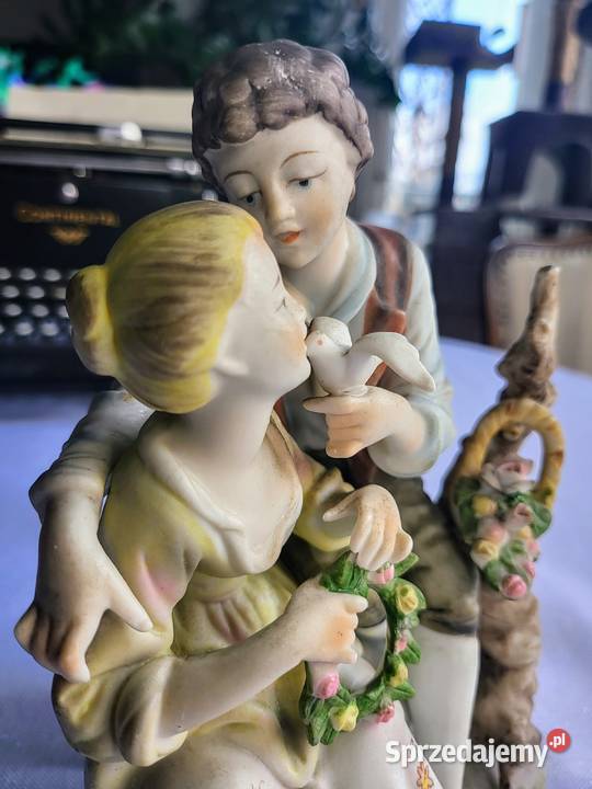 Porcelanowa figurka Kalisz