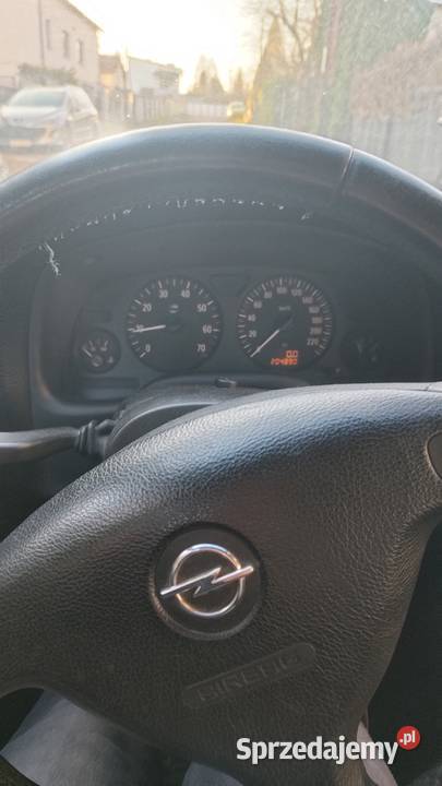 Opel AstraGCaravan Kombi 2005r 16 74kW benzyna Rok produkcji 2005 Astra Bielsko-Biała sprzedam