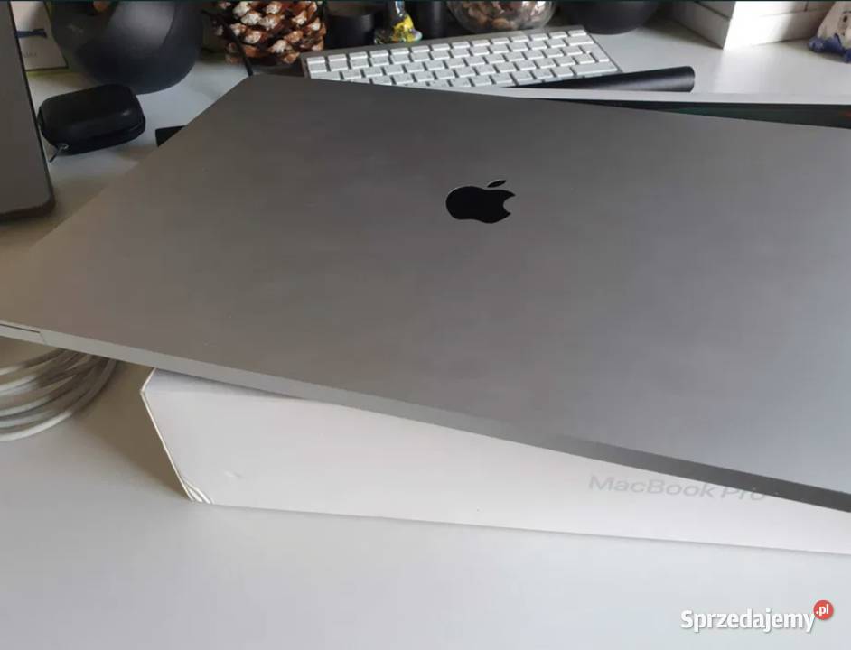 MacBook Pro 16 2019 32GB 512GB i7 229 cykli 500 Kraków sprzedam