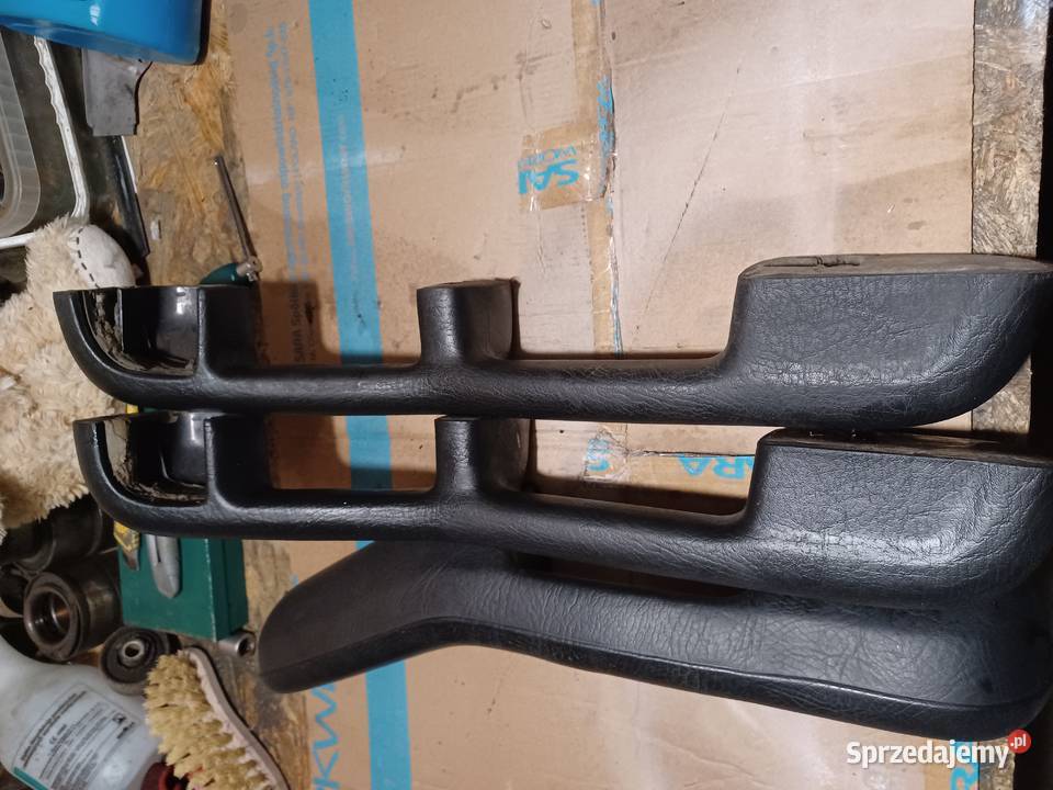 Audi 100 c3 200 c3 5000 v8 d11 rączki pod szyby kujawsko-pomorskie Grudziądz