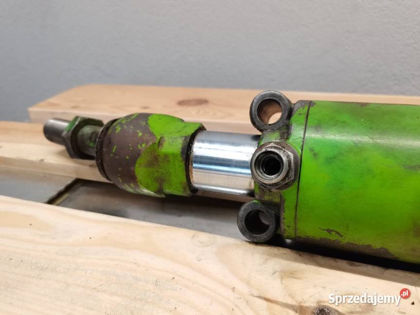 Merlo 427 TF Cylinder hydrauliczny skrętu Wilkowo