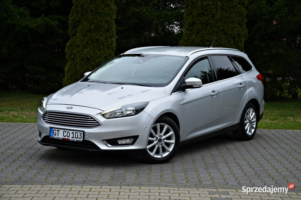 Ford Focus 15TDCI 120 Opłacony Navi LED Serwis światła przeciwmgielne Focus Ostrów Mazowiecka