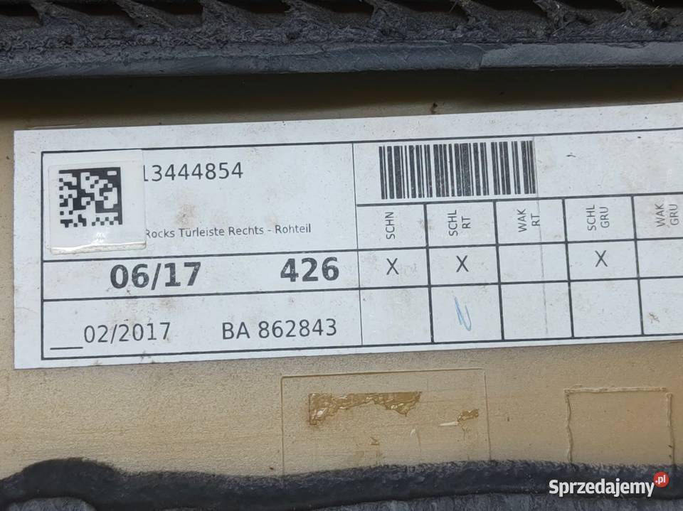 Listwa Drzwi Prawa Opel Adam Rocks 13444854 osobowe Pleszew