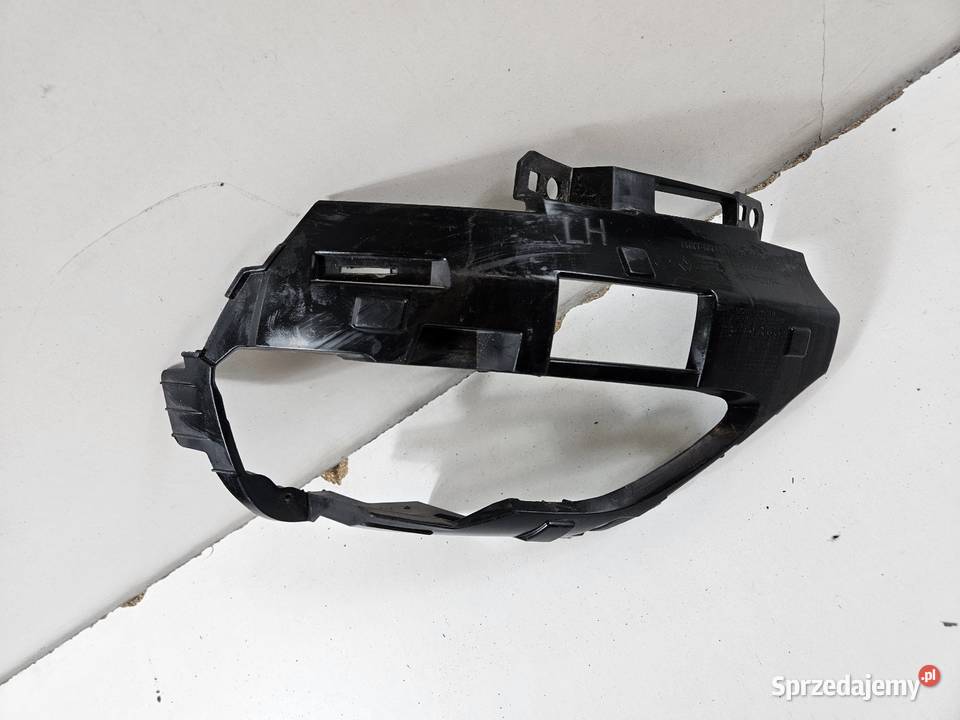 RENAULT ARKANA MOCOWANIE LAMPY PRZECIWMGIELNEJ