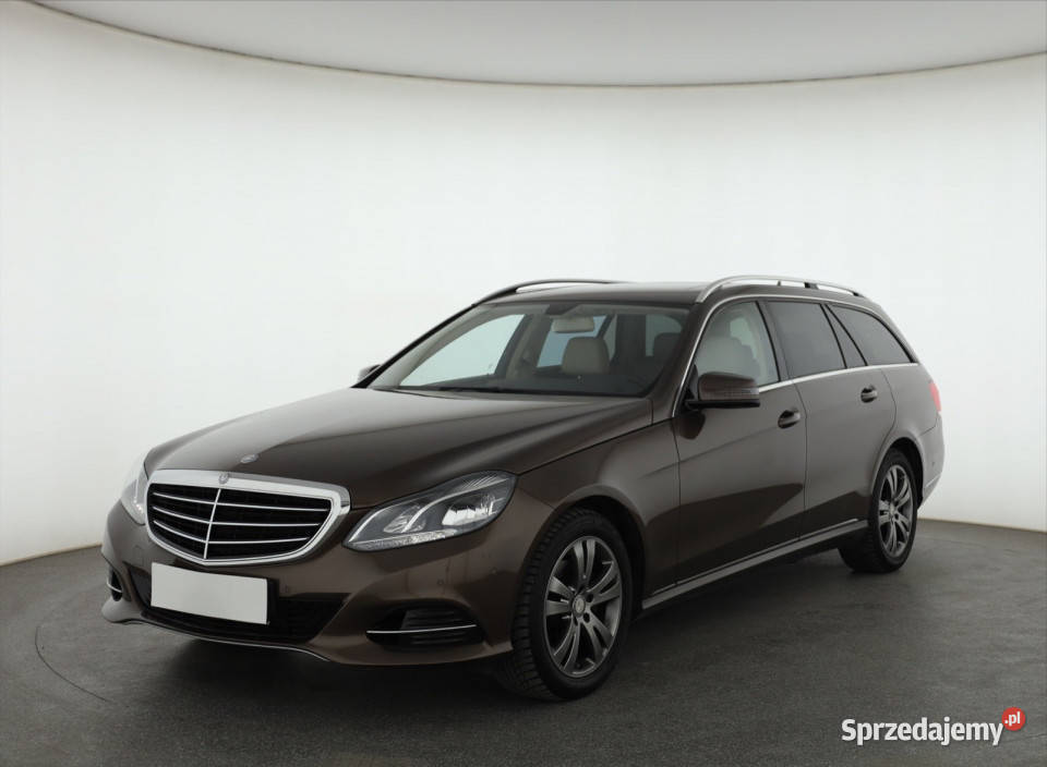 Mercedes E E 220 CDI Piaseczno