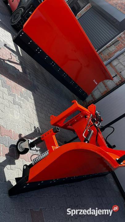 Pług Komunalny 26m prosty firmy MetalTechnik zachodniopomorskie Gryfino
