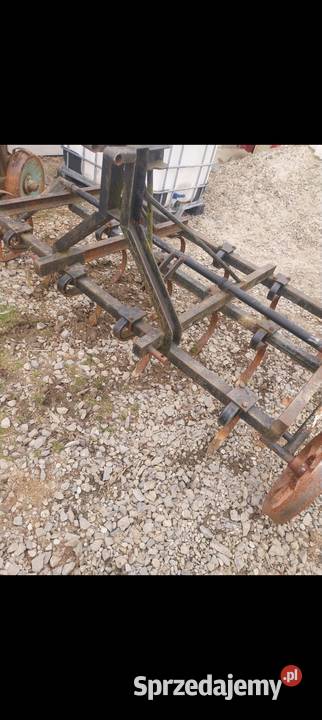 Kultywator do traktora c330
