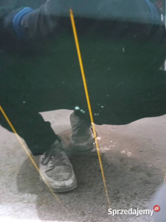 SZYBA KAROSERYJNA LEWY TYŁ UCHYLNA Z ZAWIASAMI