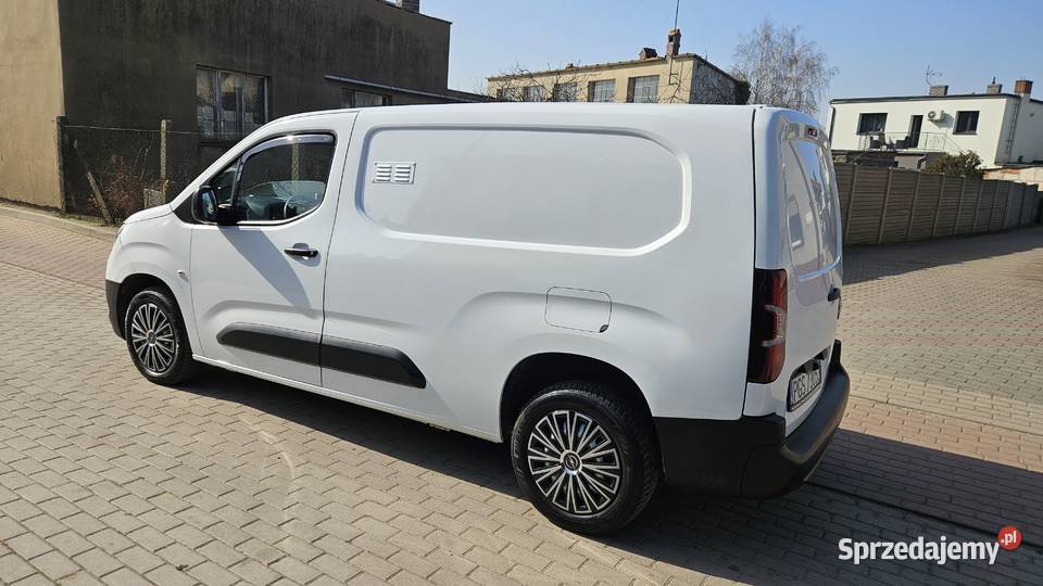 Opel Combo MAXI 2021 57 KLIMA NAVI nieuszkodzony Krobia sprzedam