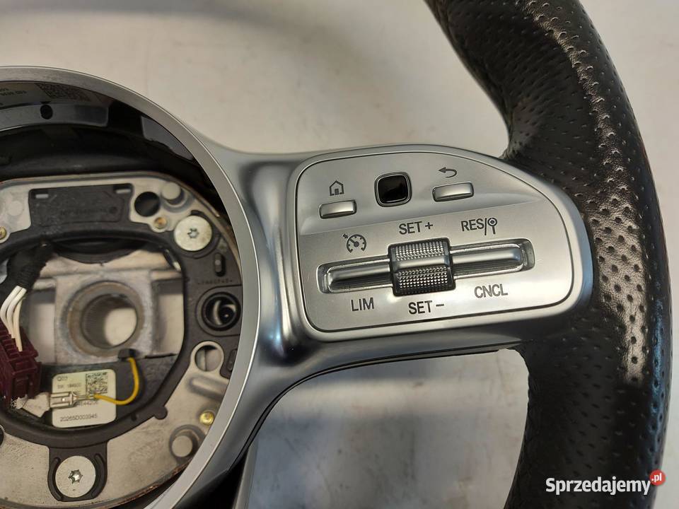 Mercedes EQC 400 W293 KIEROWNICA A0050072099