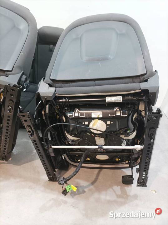 FOTELE PRZÓD KANAPA KPL KOMBI AVANT GRZANE Audi