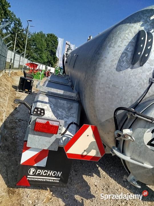 Wóz asenizacyjny Pichon TCI12600 Piotrków Trybunalski