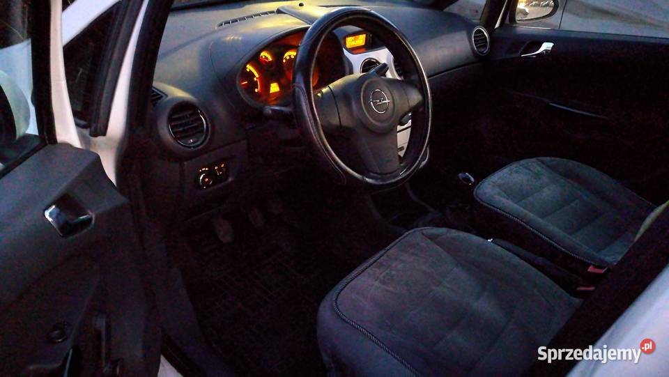 Opel Corsa 2011 5drzwi Garażowany Szczecin