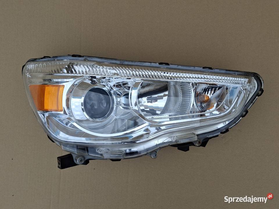 MITSUBISHI ASX I LIFT REFLEKTOR PRAWY LAMPA Bieleń