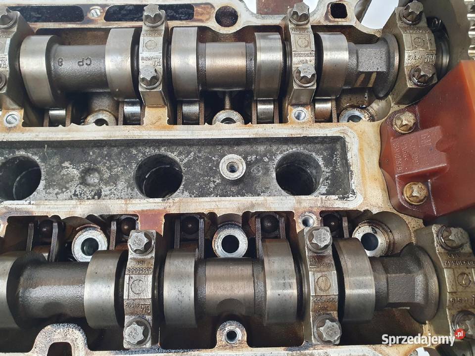 GŁOWICA CYLINDRÓW Opel Corsa D 12 16V 55562229 osobowe Chełm