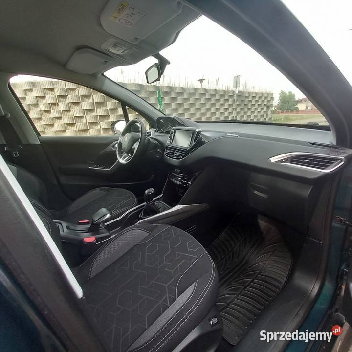 Peugeot 2008 12 benzyna 2 lata w kraju CD wielkopolskie Rawicz sprzedam