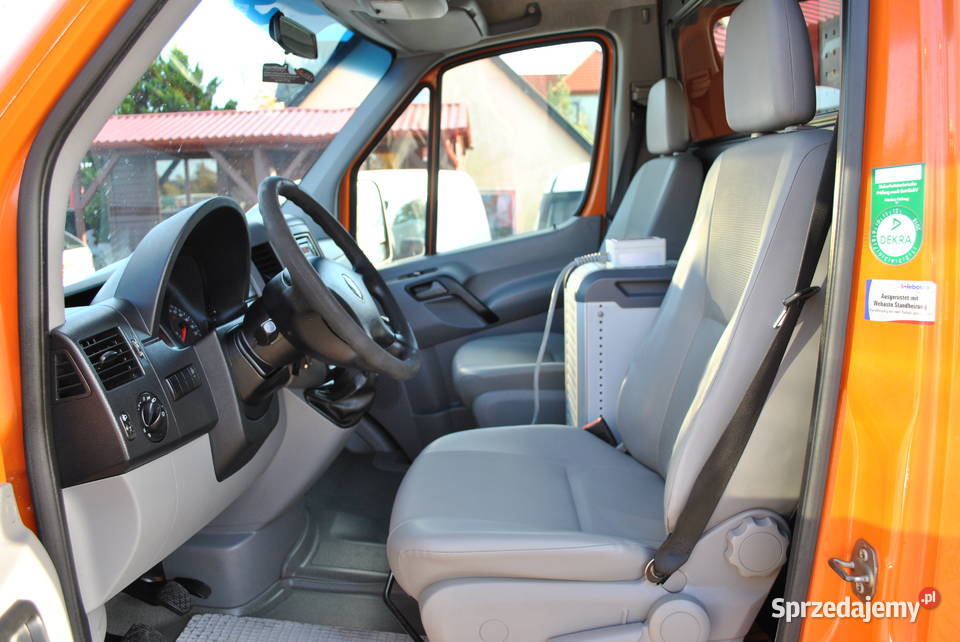 Crafter Auto Warsztat Zabudowa Regały