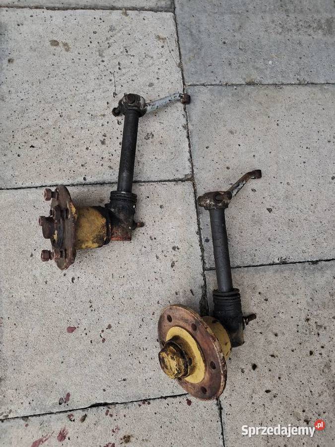 Zwrotnica osi przedniej Ursus c328