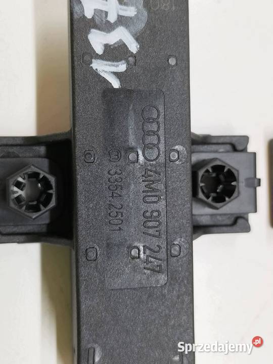 WZMACNIACZ KOMPLET 4M0907247 8T8035570 Audi A7 Wyposażenie elektryczne świętokrzyskie