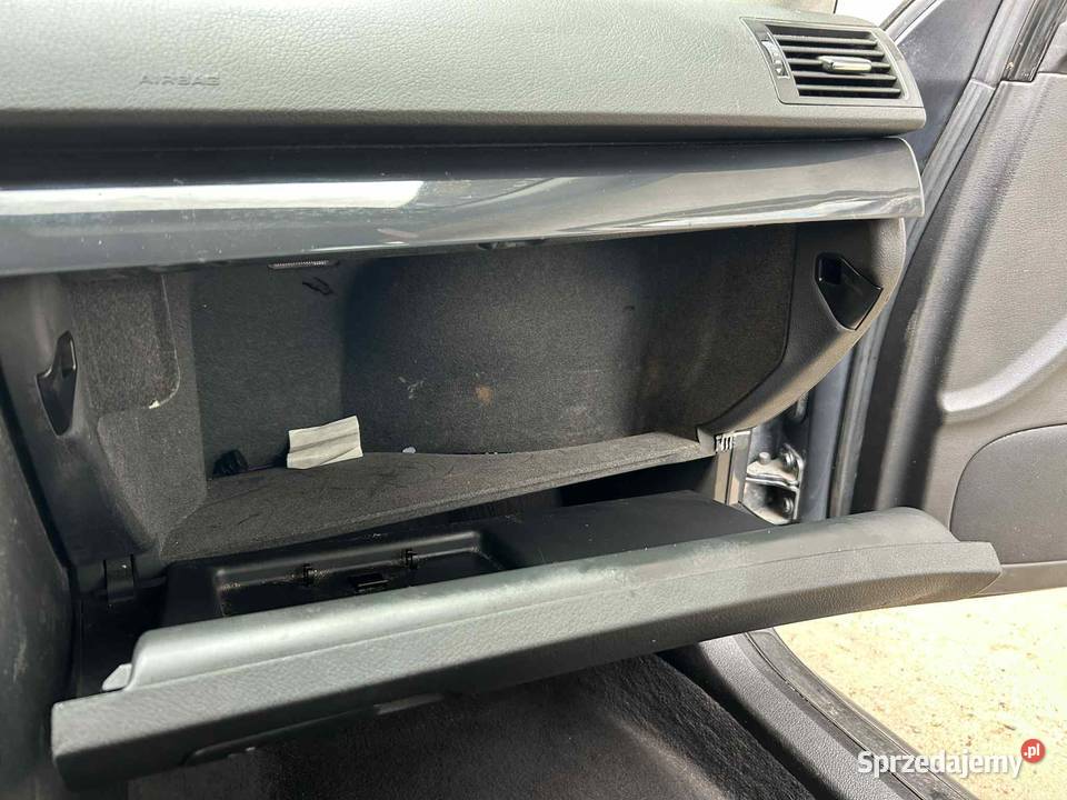 Audi A4 B6 20 ALT 2002r Rok produkcji 2002 Modrzyca