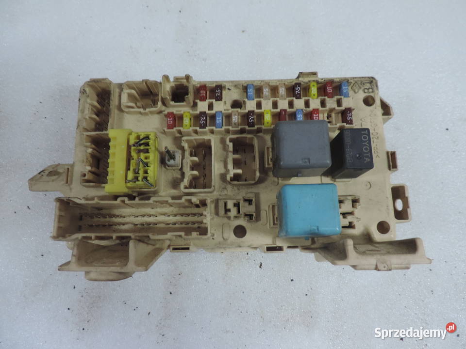 AVENSIS T25 SKRZYNKA BEZPIECZNIKÓW 82641CA010F Nowy Sącz