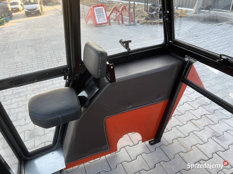 Kabina ciągnikowa kabina POSZERZANA Ursus C330 Gostynin