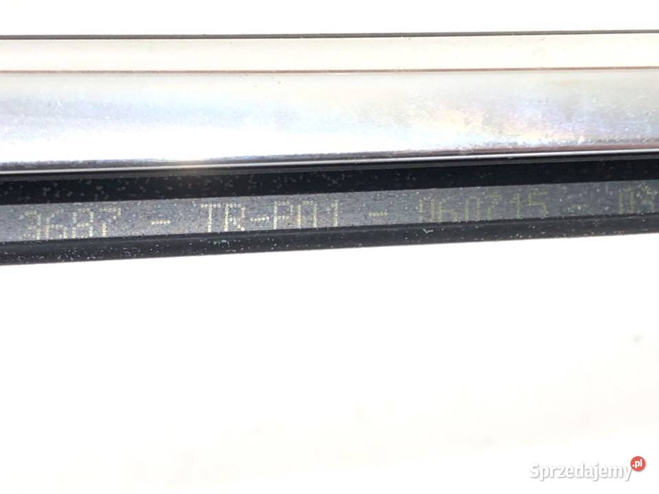 LISTWA ZGARNIAJĄCA PRZÓD PRAWY CHROM VW GOLF VII Motoryzacja