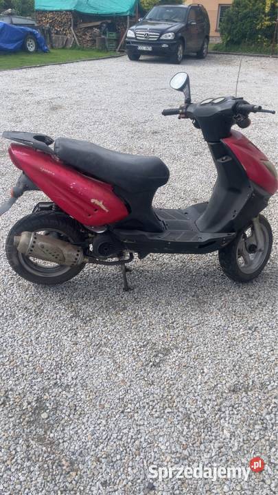 Skuter 50 4t uszkodzony Konradów