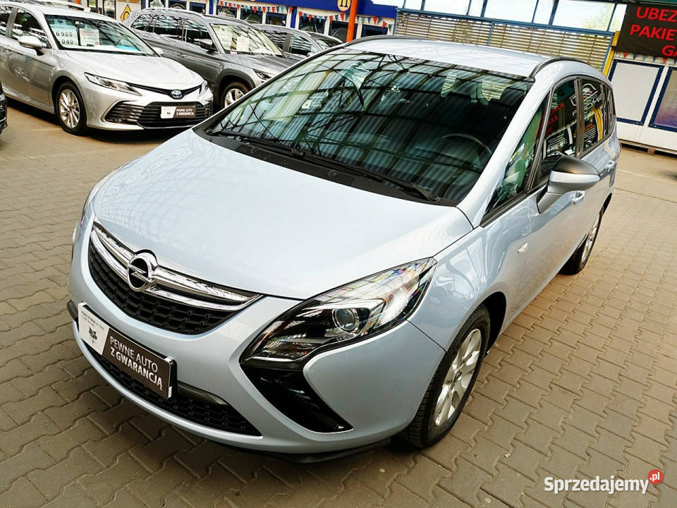 Opel Zafira BENZYNA 7Osób NAVI2xKlimatronic HAK Rok produkcji 2016 Mysłowice