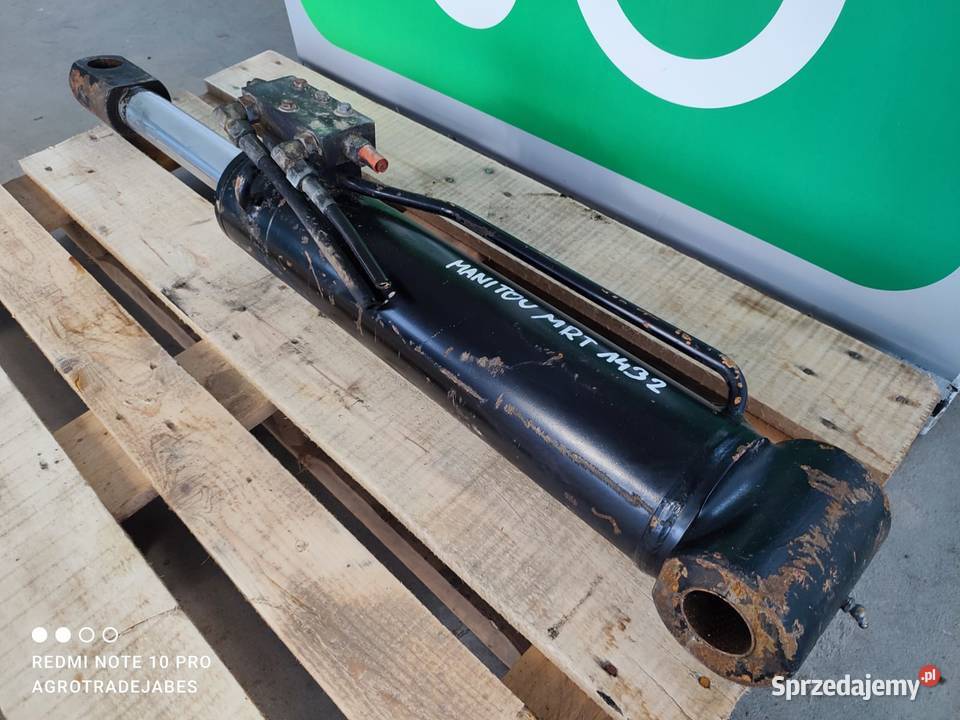 Siłownik poziomowania łyżki Manitou MRT 1432 Wilkowo