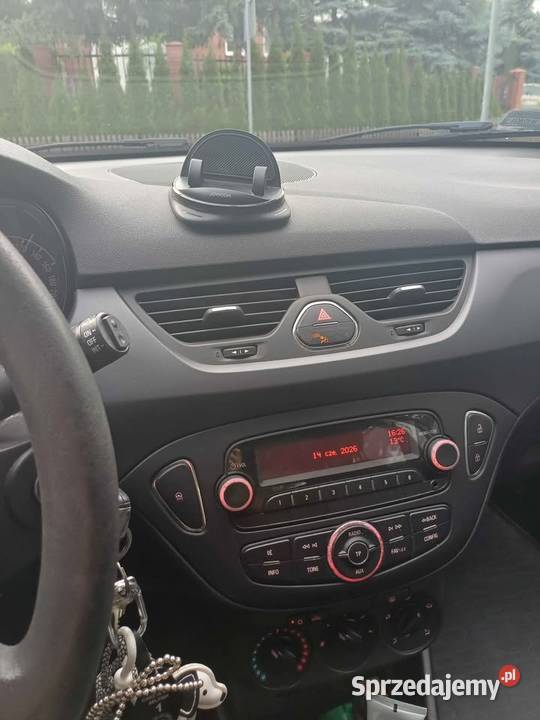 Sprzedam samochód Opel Corsa salon Polska Rok produkcji 2015 Corsa Białystok