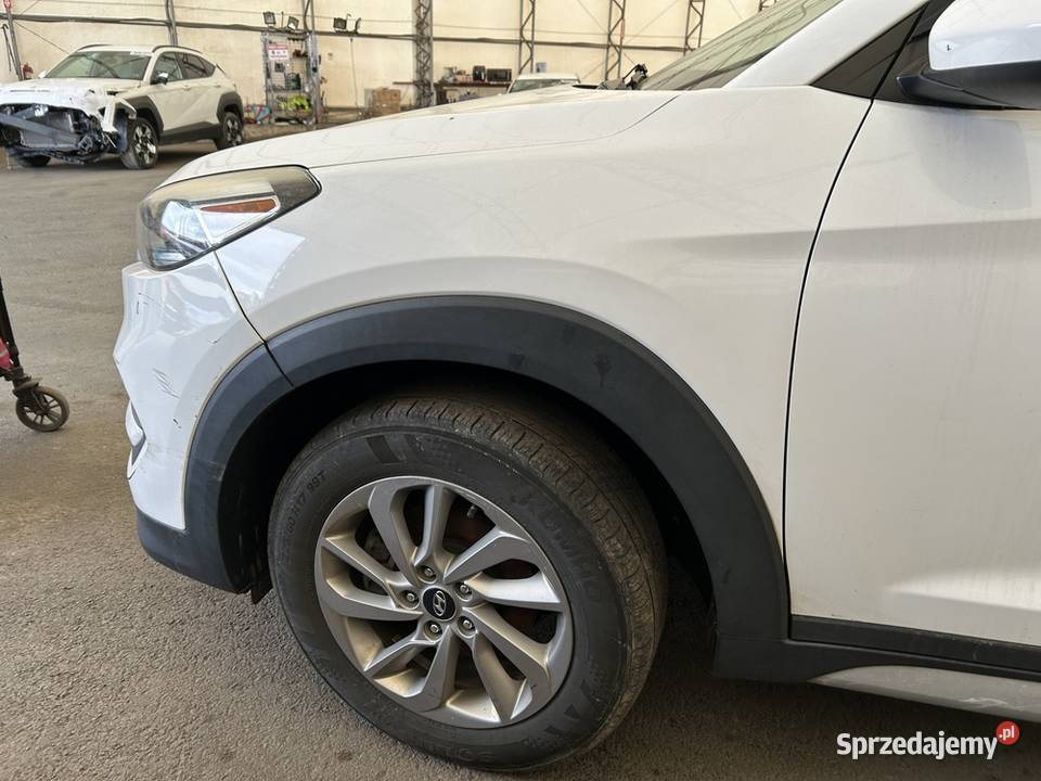 Sprzedam Hyundai Tucson benzyna 20 4x4 automat Warszawa