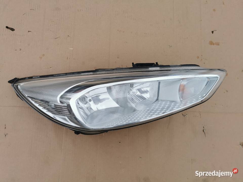 Lampa przód prawa rh Focus mk3 lift 1418 Sieraków