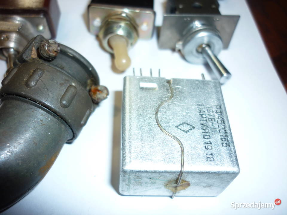 Styczniki i przełączniki Dębica