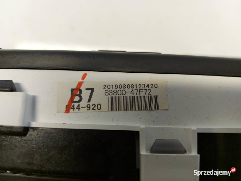 TOYOTA PRIUS LICZNIK ZEGARY UK anglik 8380047F72 sprzedam