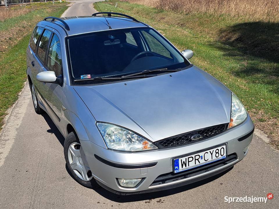 Sprzedam Ładnego Forda Focus 16 benzyna 2004r sprzedam