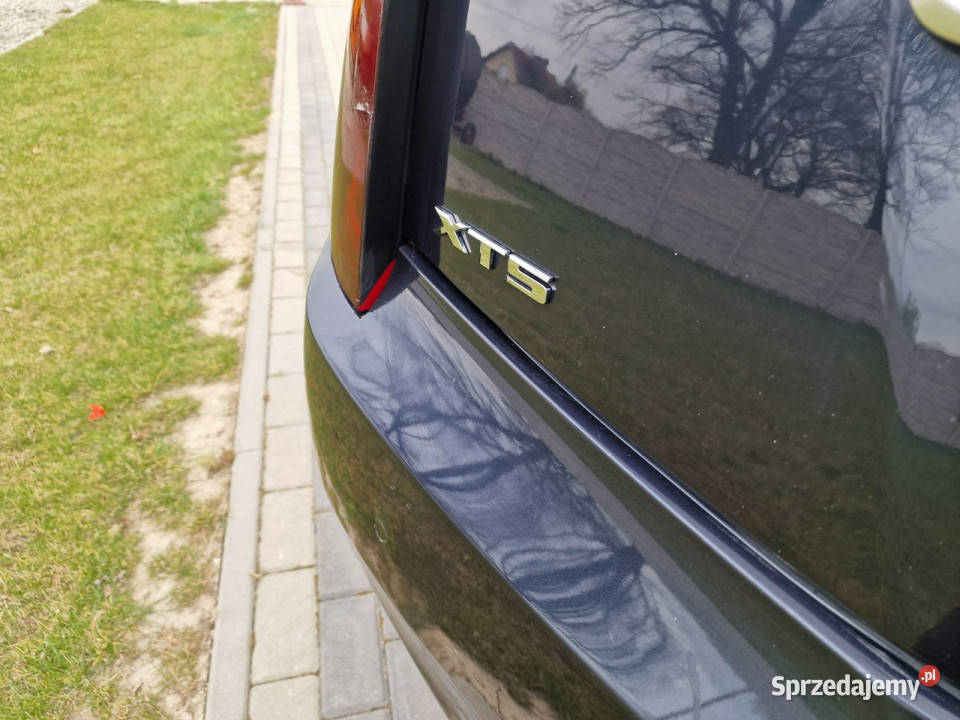 Cadillac XTS 36 V6 Benzyna Raty Zamiana lakier metallic Strobice