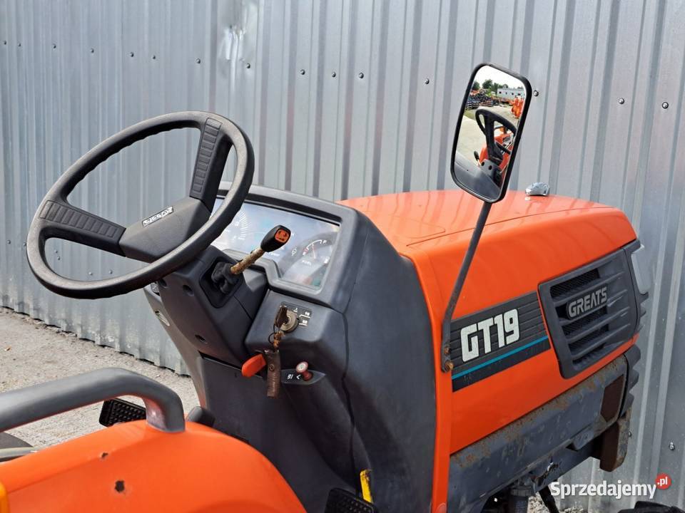 Traktorek traktor KUBOTA GT19D 19 44 Napęd 4x4 Małuszyn sprzedam