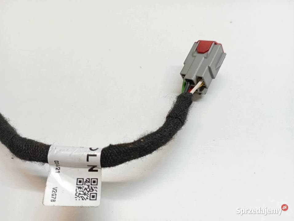 SIŁOWNIK KLAPY LEWY TYŁ BAGAŻNIKA KL7B78402A55AB osobowe sprzedam